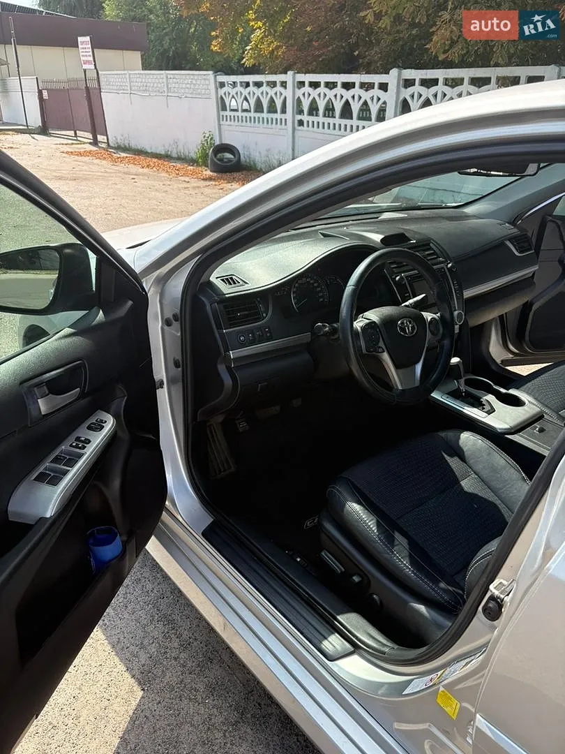 2014 Toyota Camry - мініатюра 19