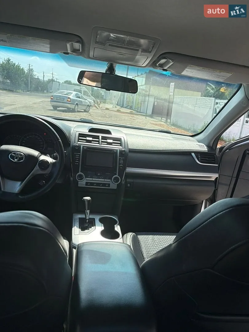 2014 Toyota Camry - мініатюра 32