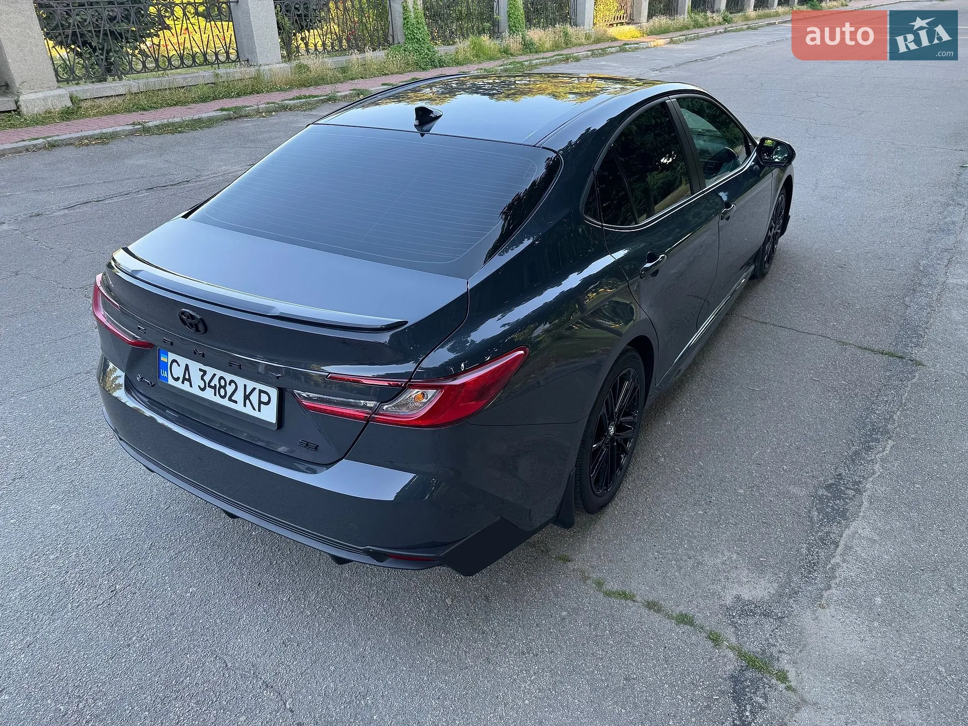 2025 Toyota Camry - мініатюра 10