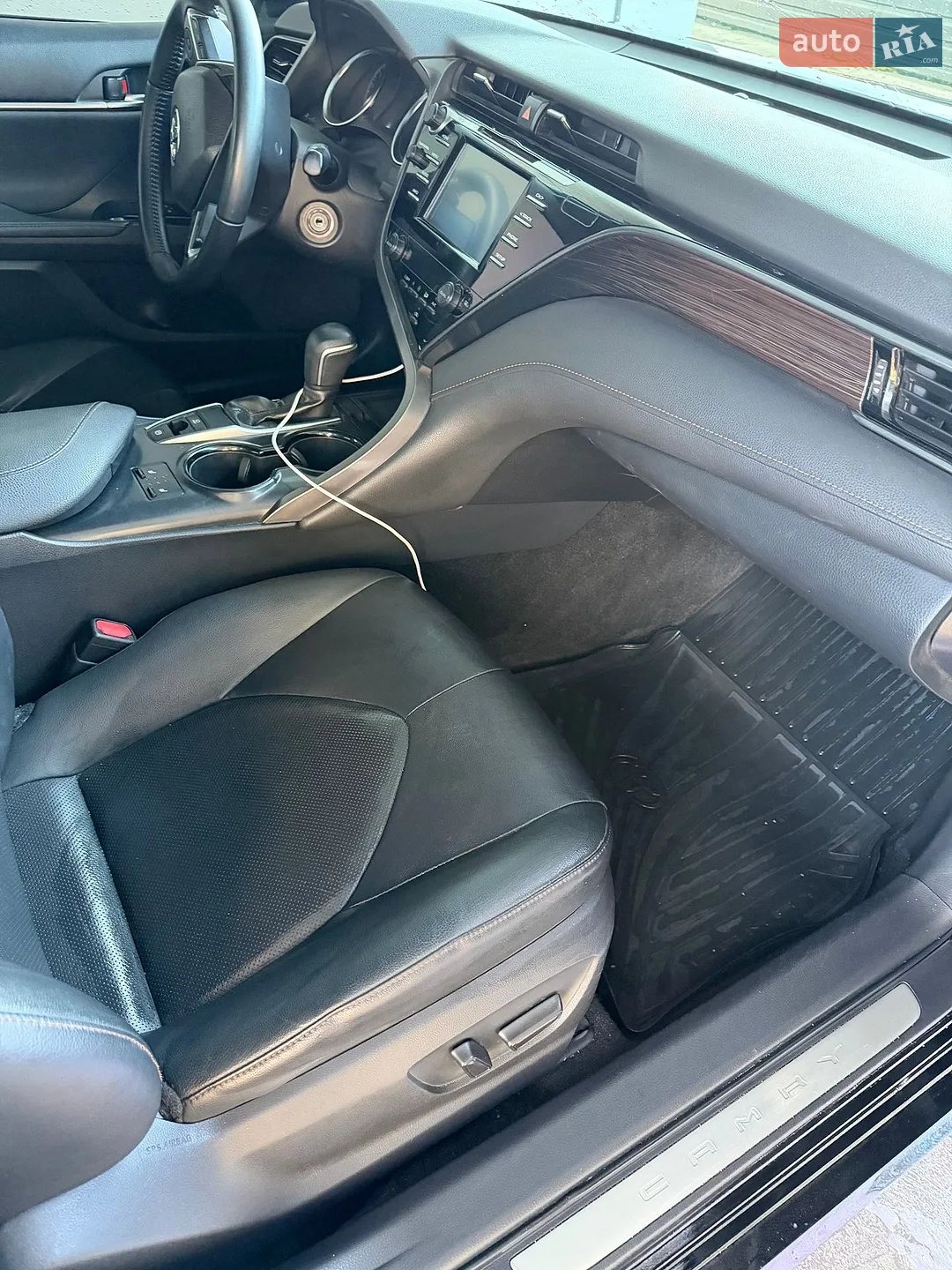2019 Toyota Camry - мініатюра 4