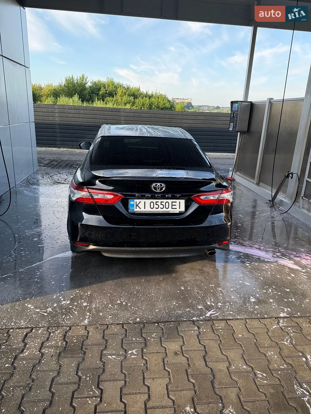 2019 Toyota Camry - мініатюра 2