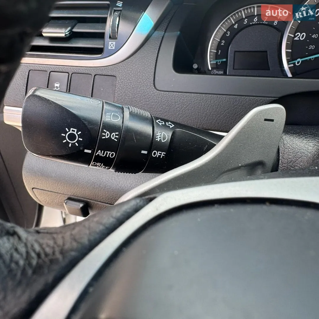 2012 Toyota Camry - мініатюра 22
