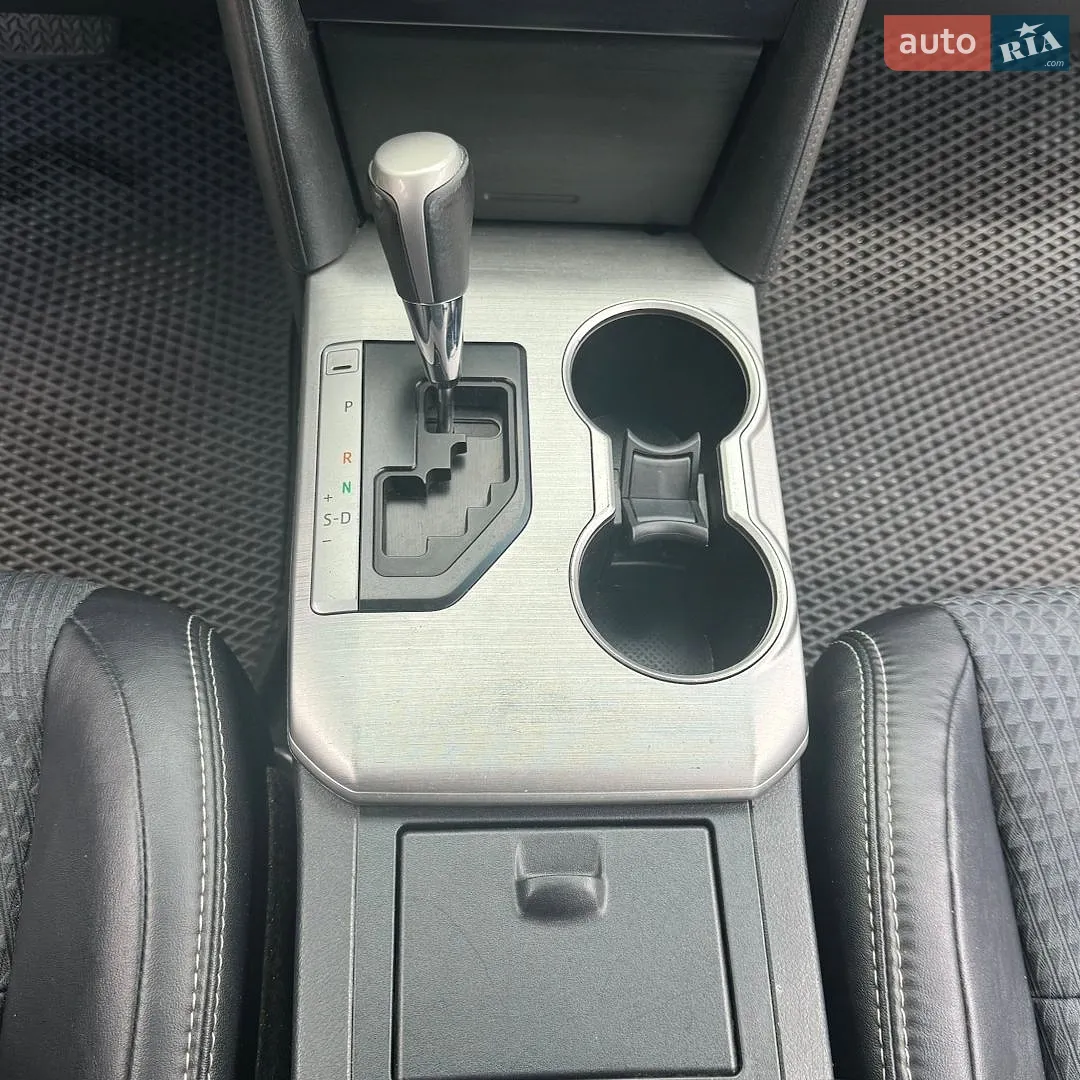 2012 Toyota Camry - мініатюра 30