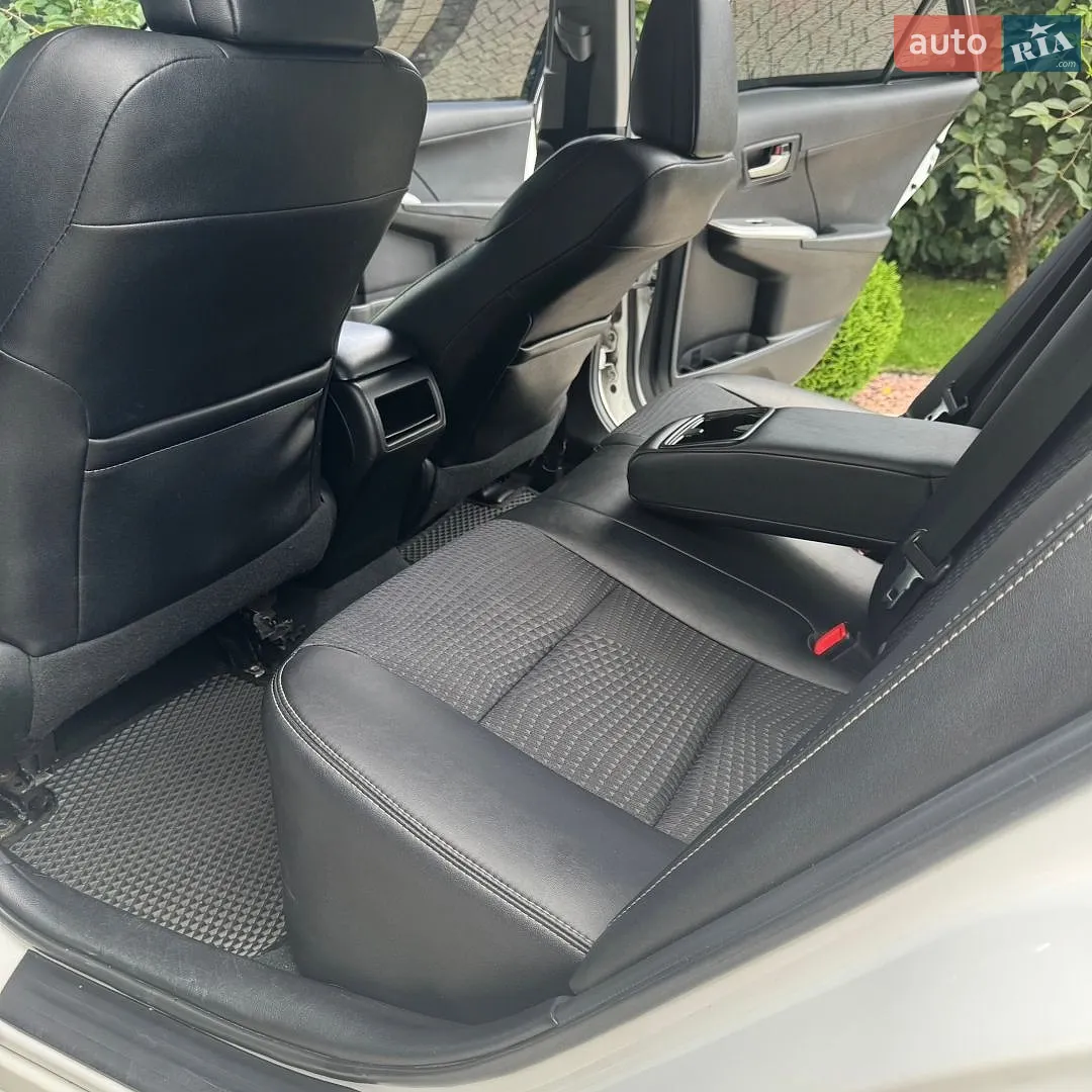 2012 Toyota Camry - мініатюра 31