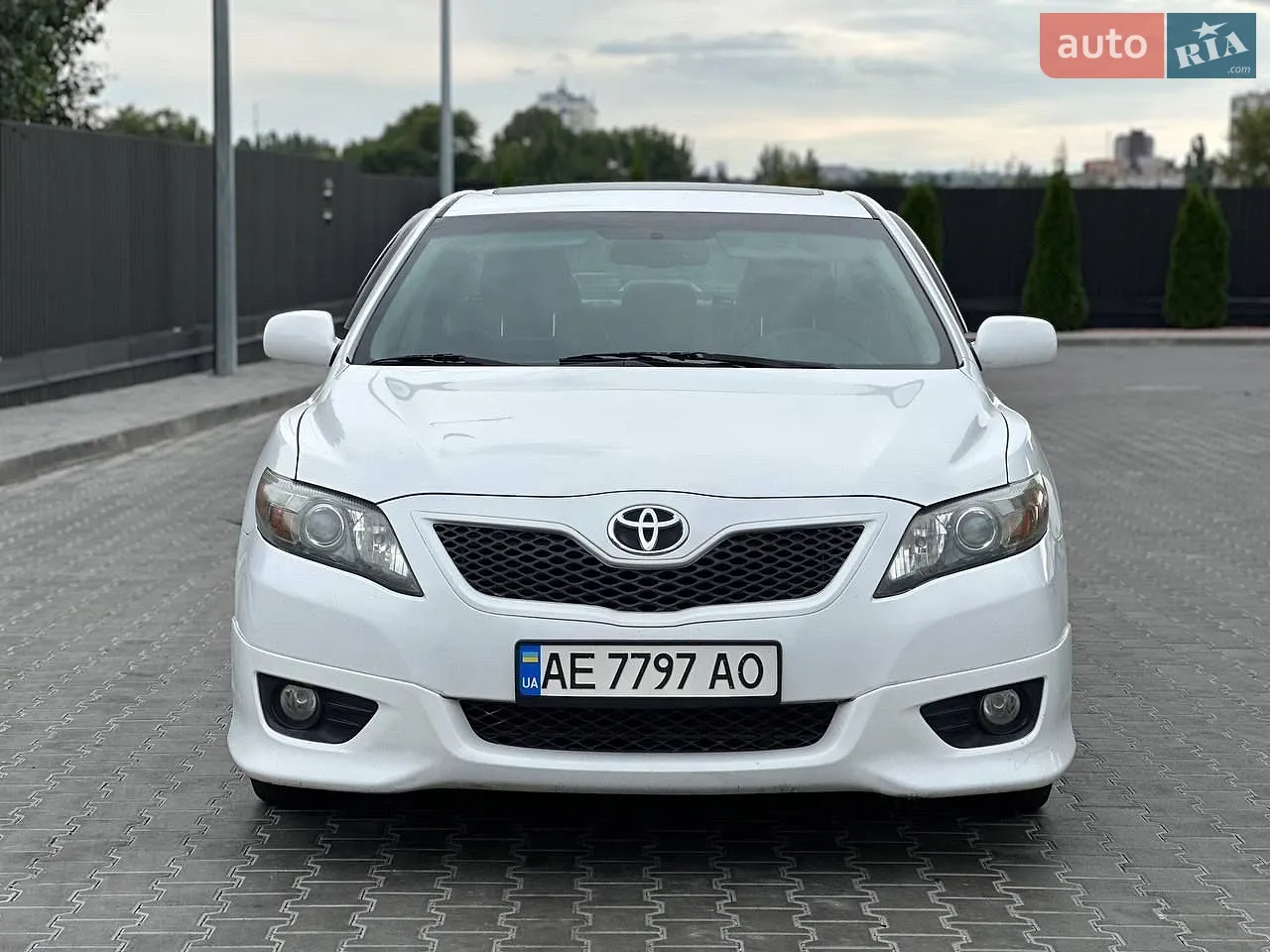 2011 Toyota Camry - мініатюра 2