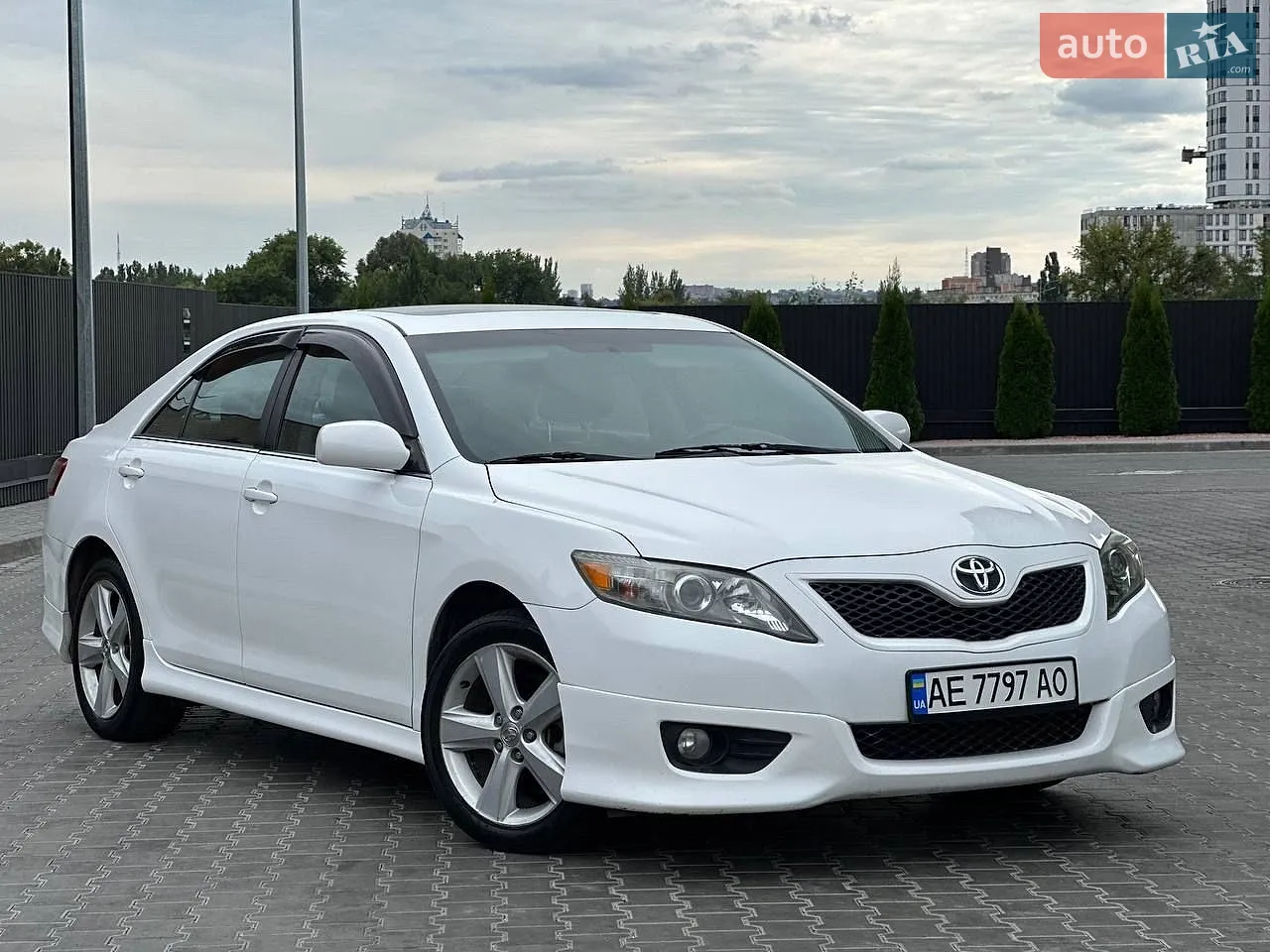 2011 Toyota Camry - мініатюра 3