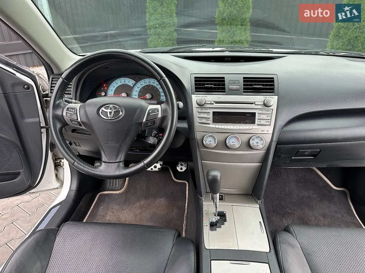 2011 Toyota Camry - мініатюра 17