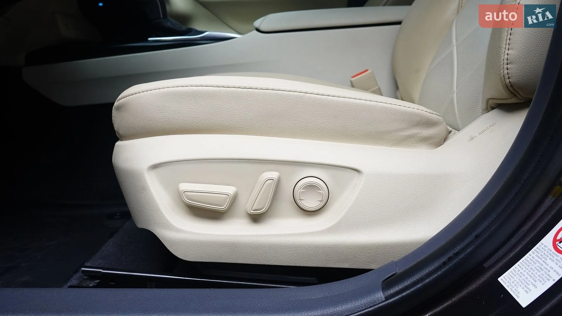 2019 Toyota Camry - мініатюра 34
