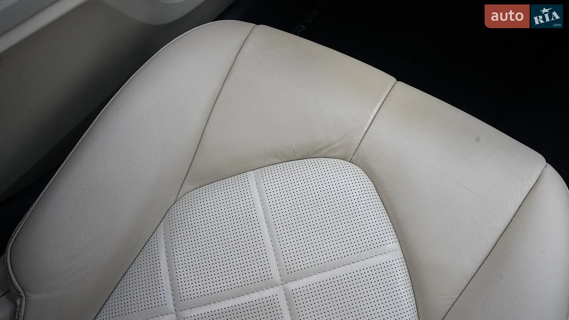 2019 Toyota Camry - мініатюра 48