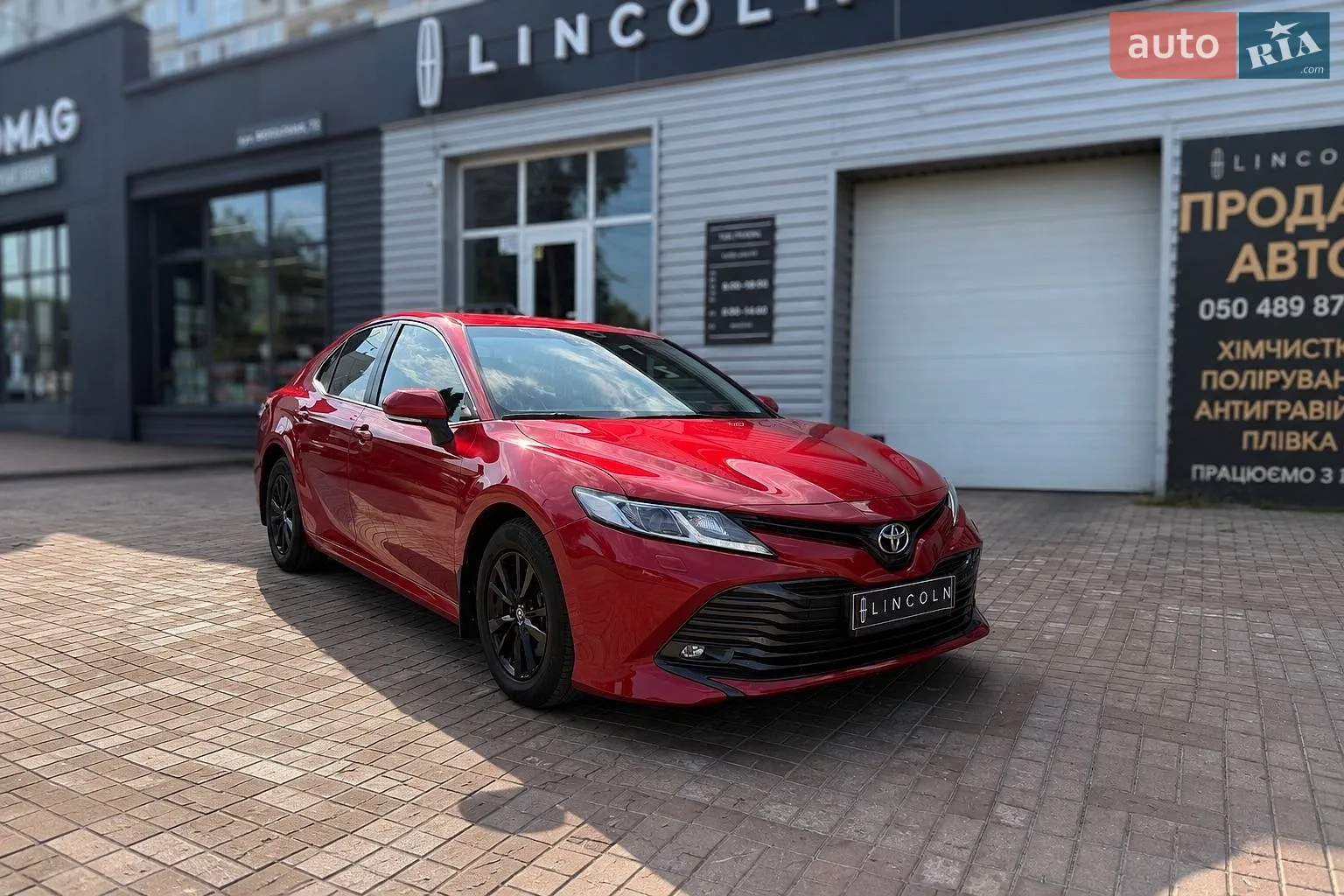 2018 Toyota Camry - мініатюра 3