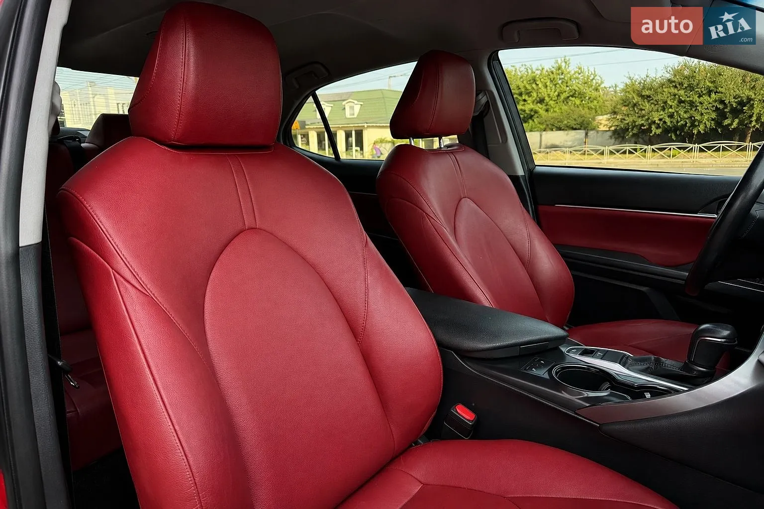 2018 Toyota Camry - мініатюра 11