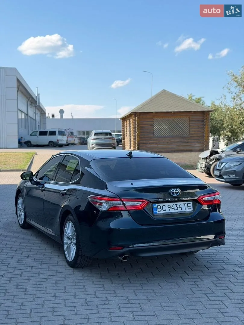 2018 Toyota Camry - мініатюра 4