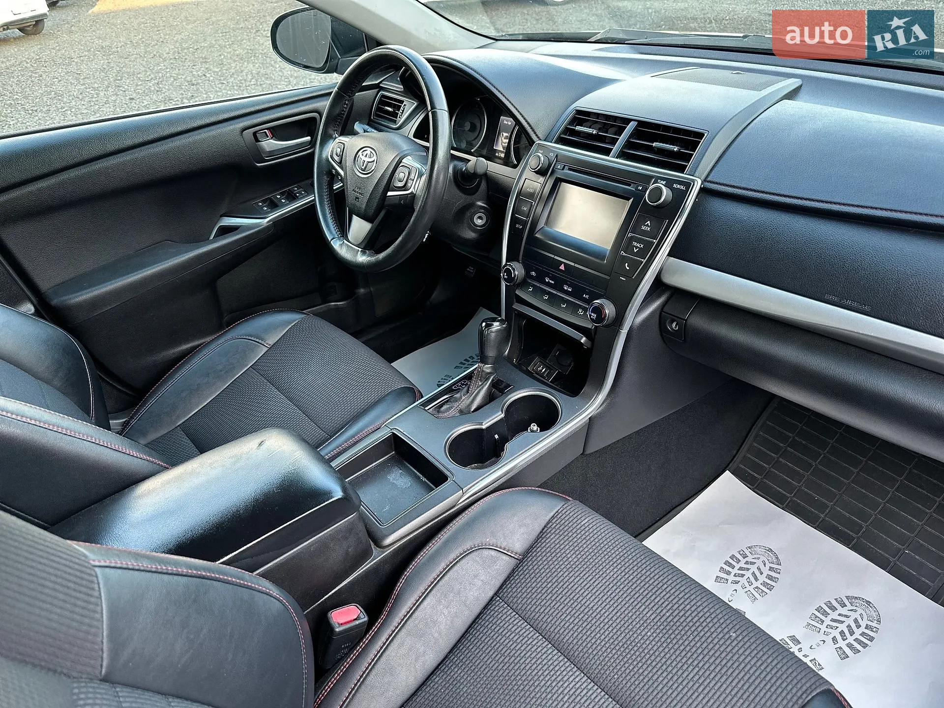 2016 Toyota Camry - мініатюра 14