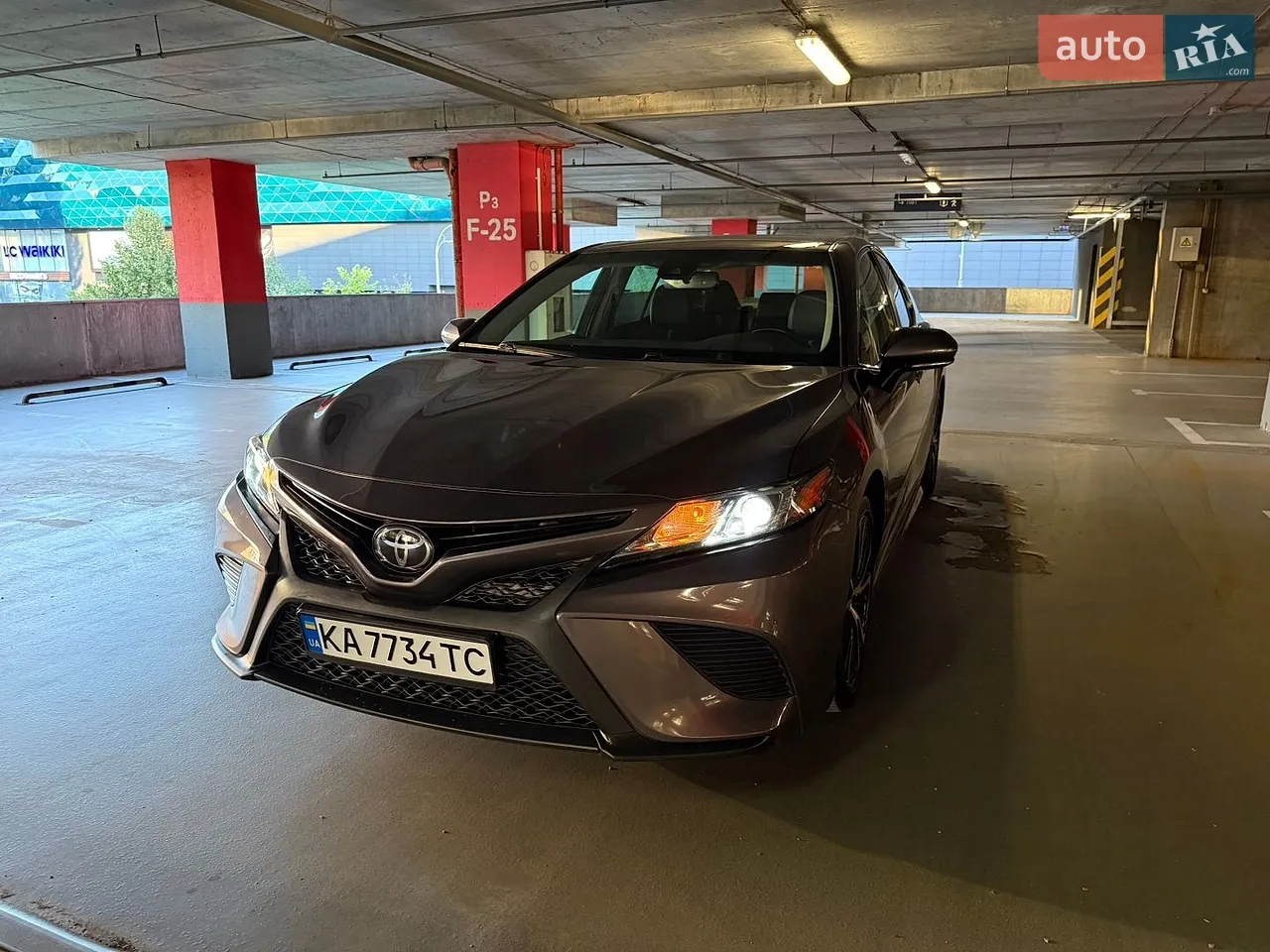 2017 Toyota Camry - мініатюра 20