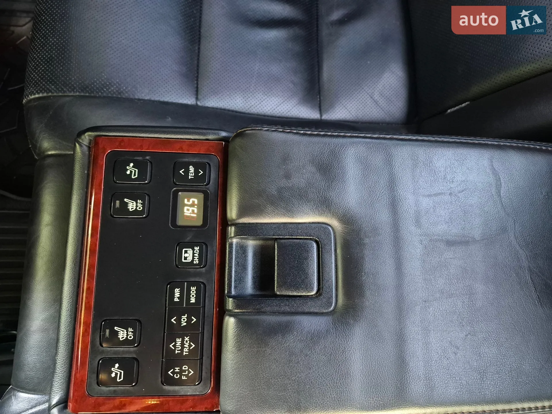 2011 Toyota Camry - мініатюра 17