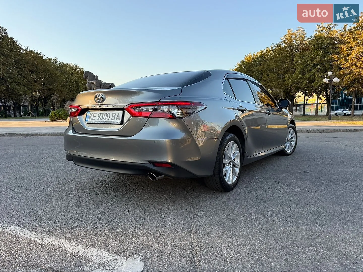 2023 Toyota Camry - мініатюра 11