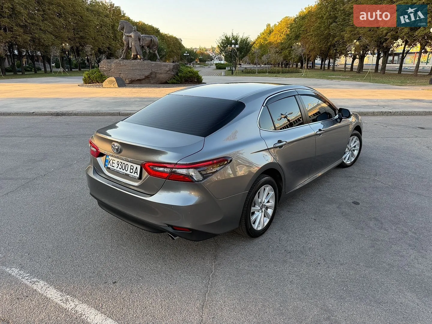 2023 Toyota Camry - мініатюра 12