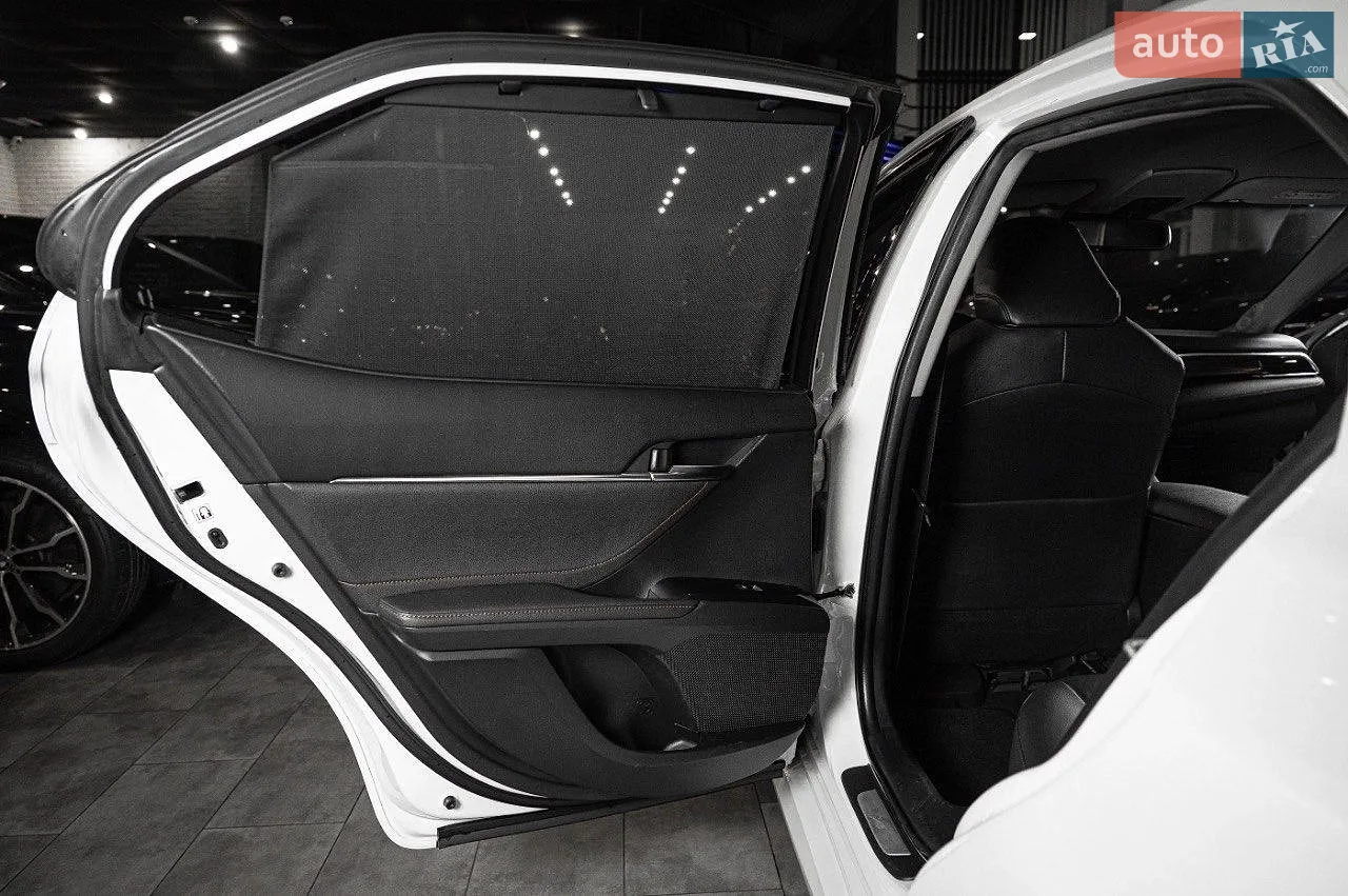 2018 Toyota Camry - мініатюра 31