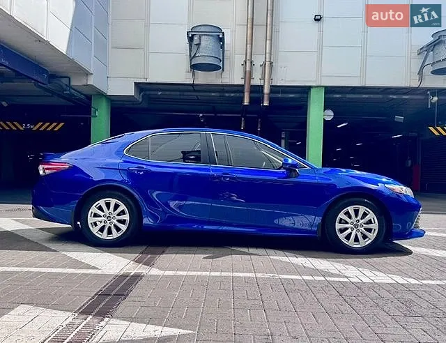 2017 Toyota Camry - мініатюра 8