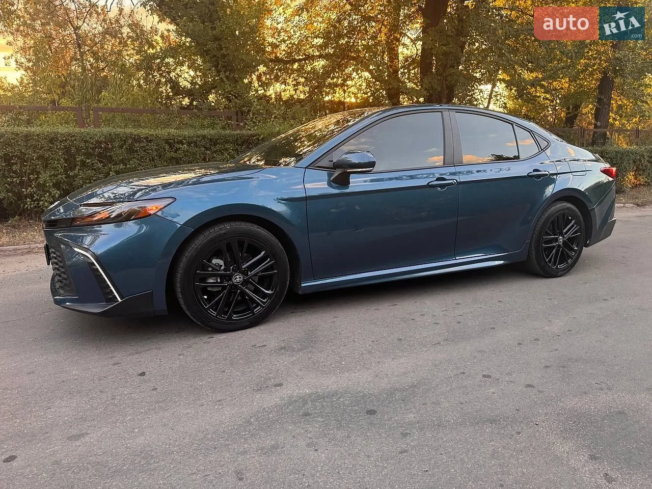 2025 Toyota Camry - мініатюра 3