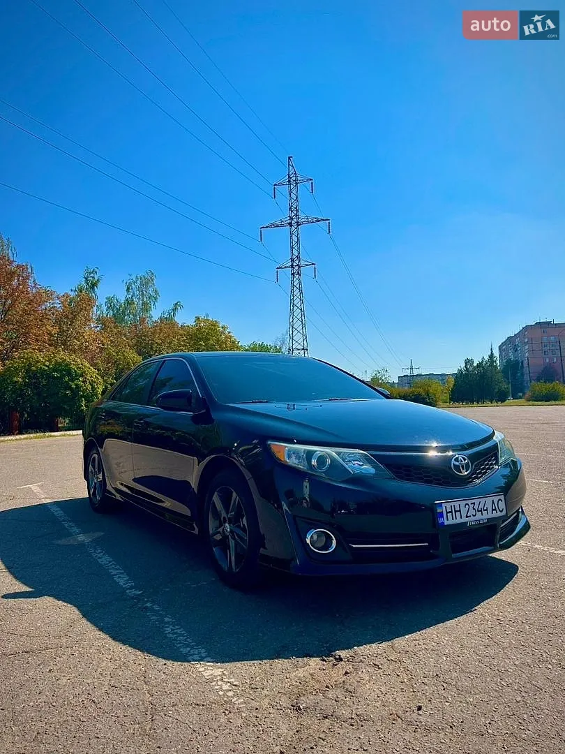 2014 Toyota Camry - мініатюра 3