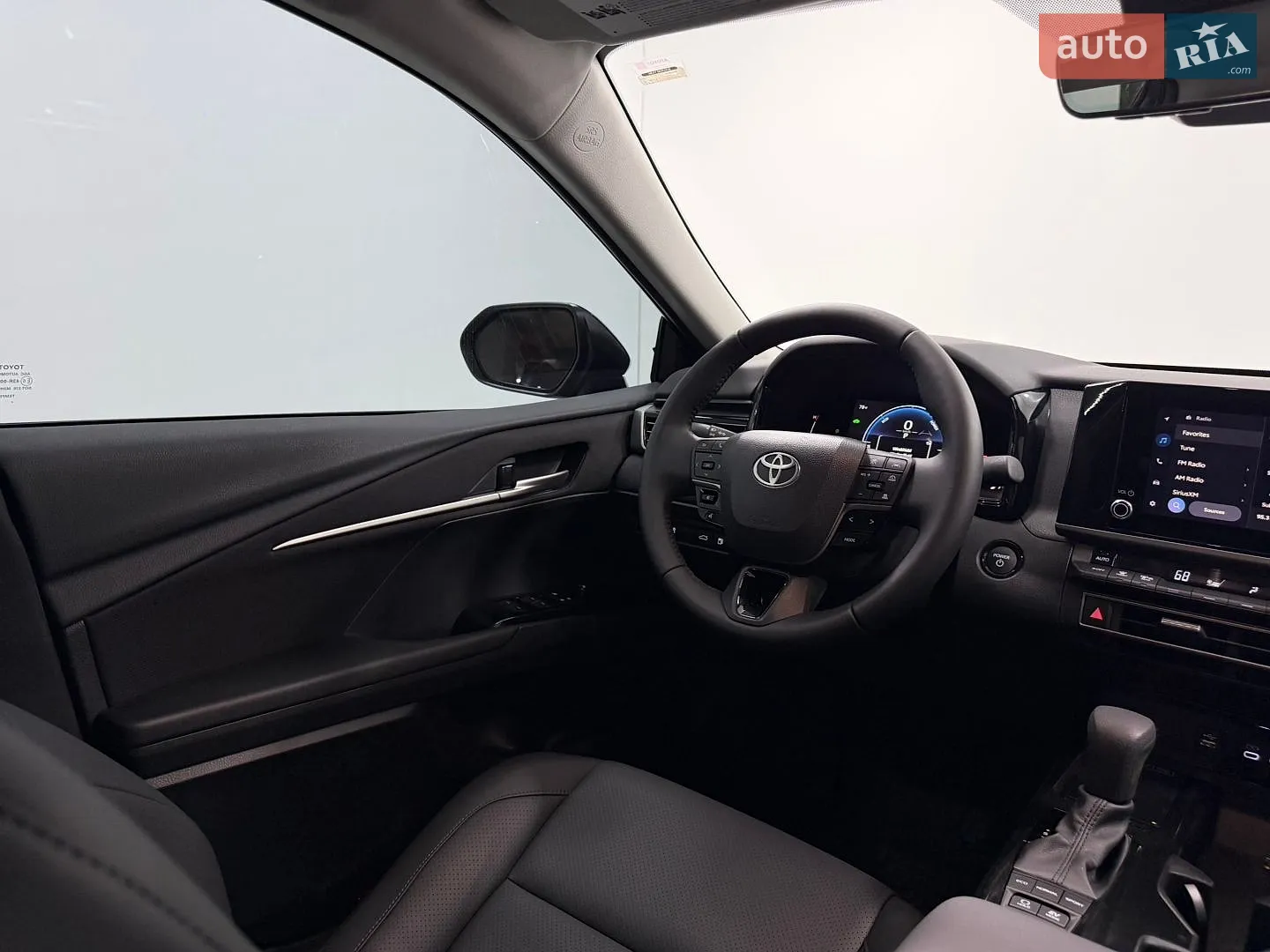 2025 Toyota Camry - мініатюра 17