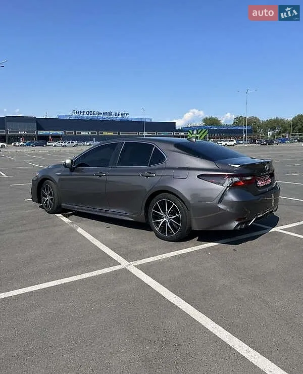 2021 Toyota Camry - мініатюра 3