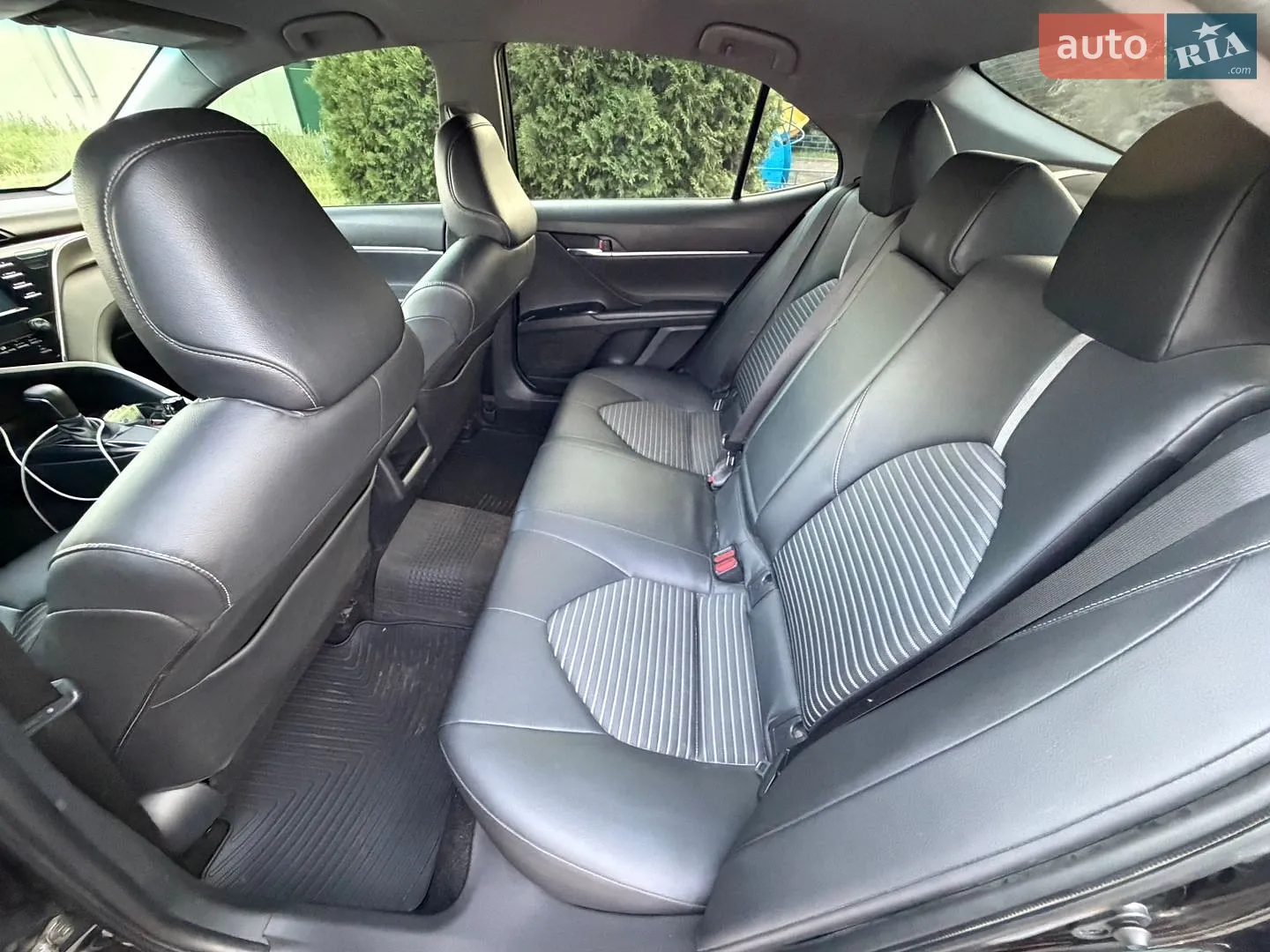 2017 Toyota Camry - мініатюра 13