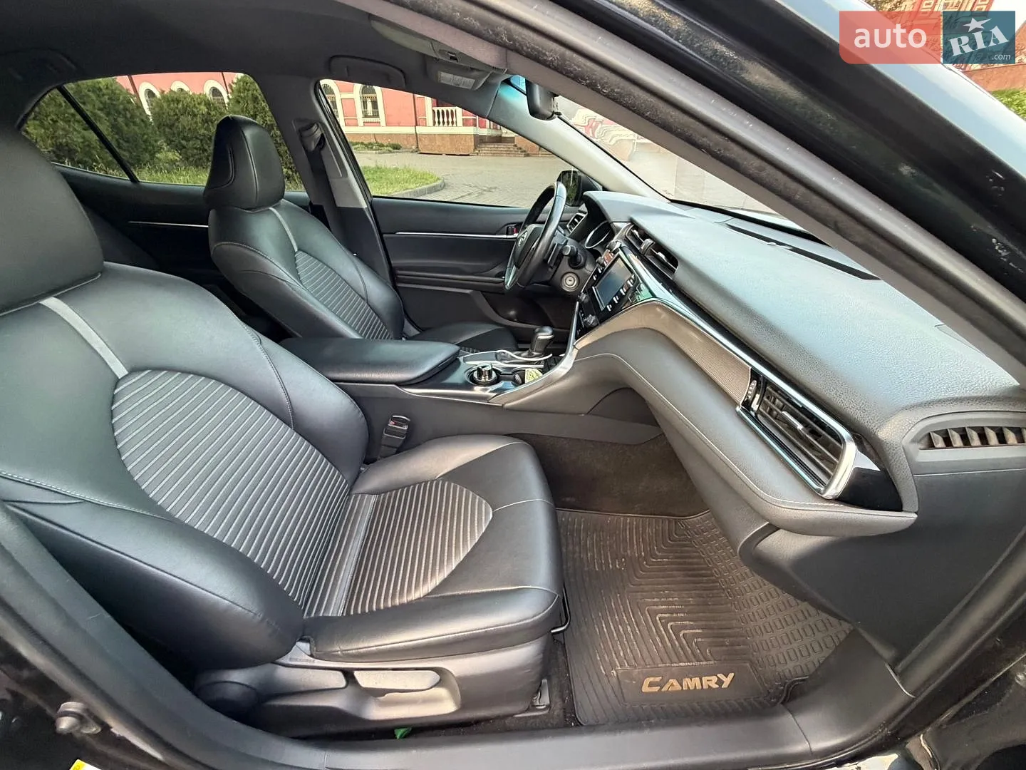 2017 Toyota Camry - мініатюра 17