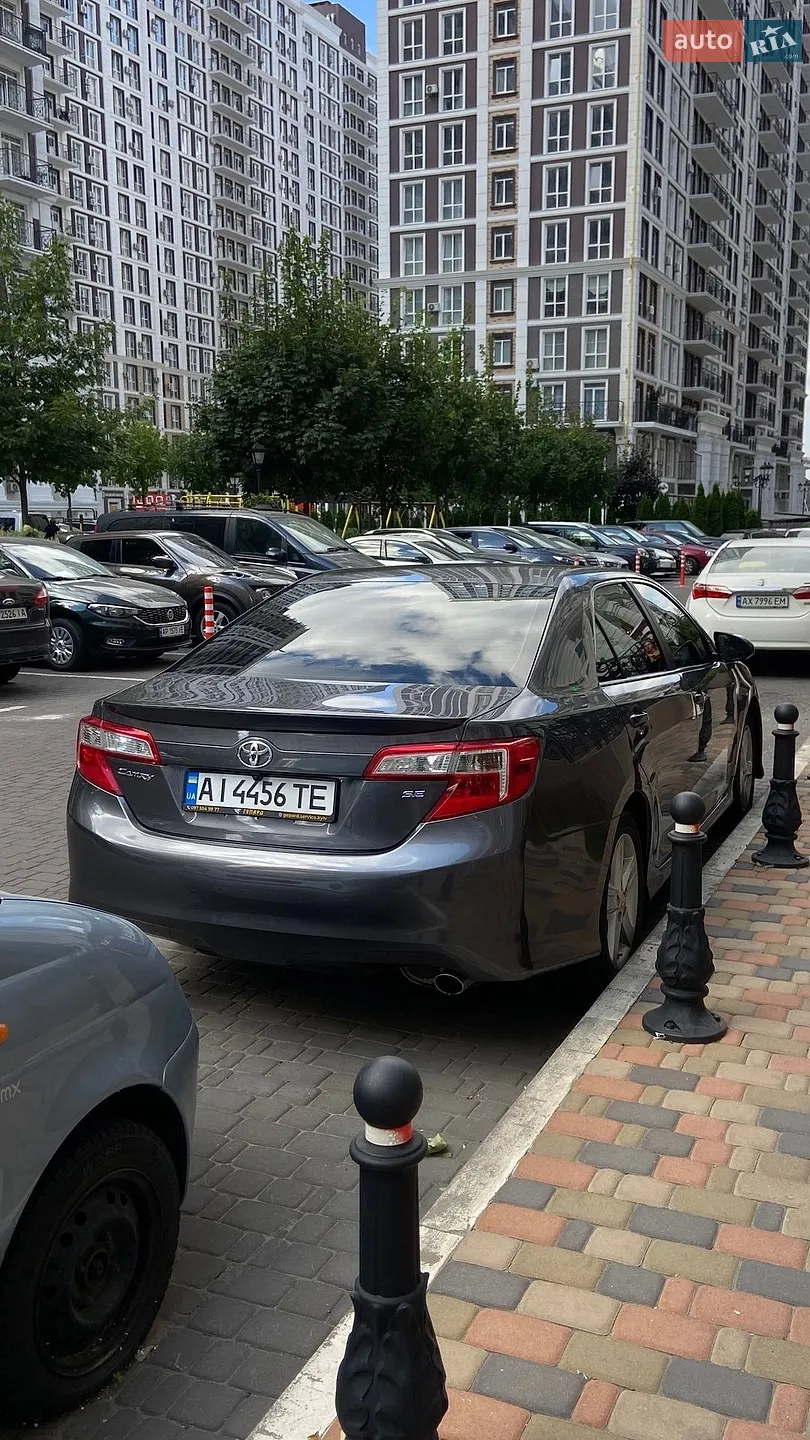 2013 Toyota Camry - мініатюра 19