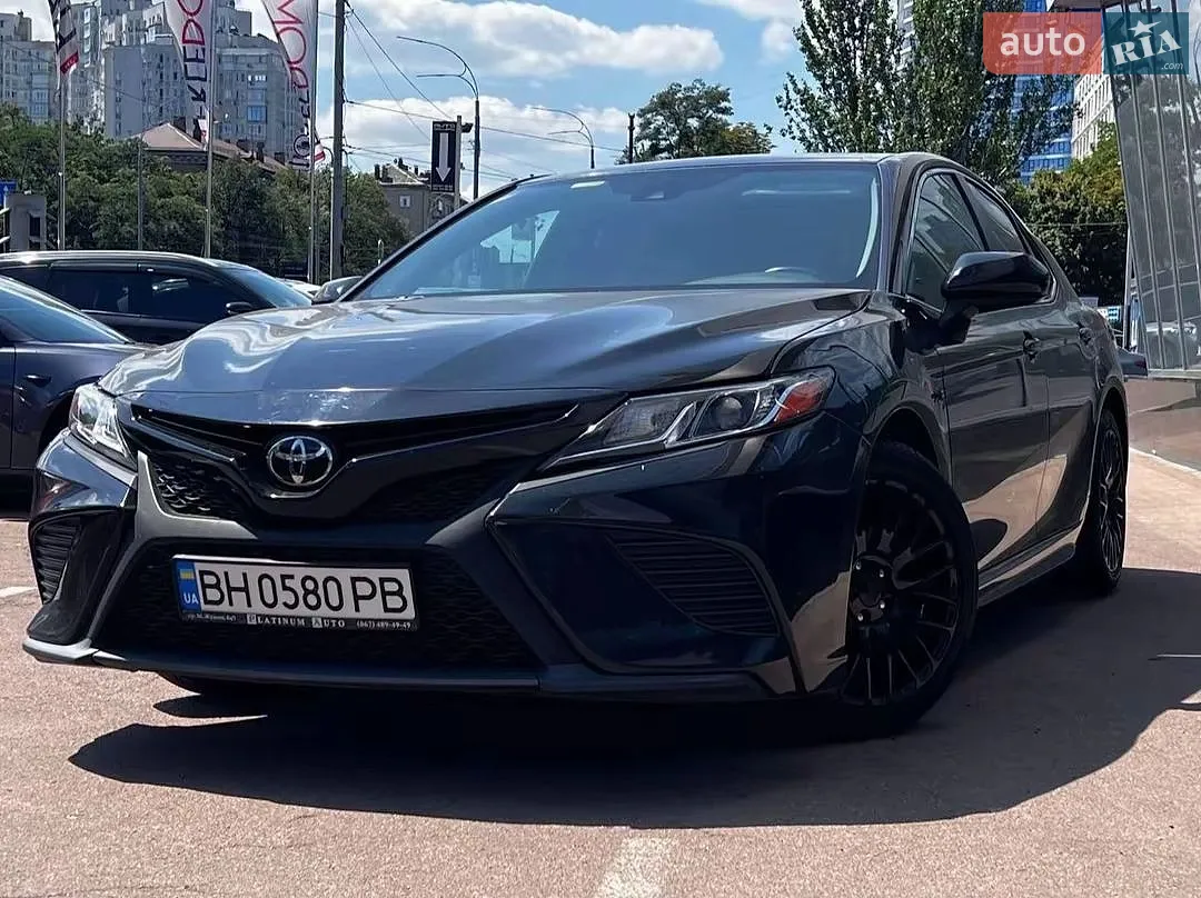 2018 Toyota Camry - мініатюра 4