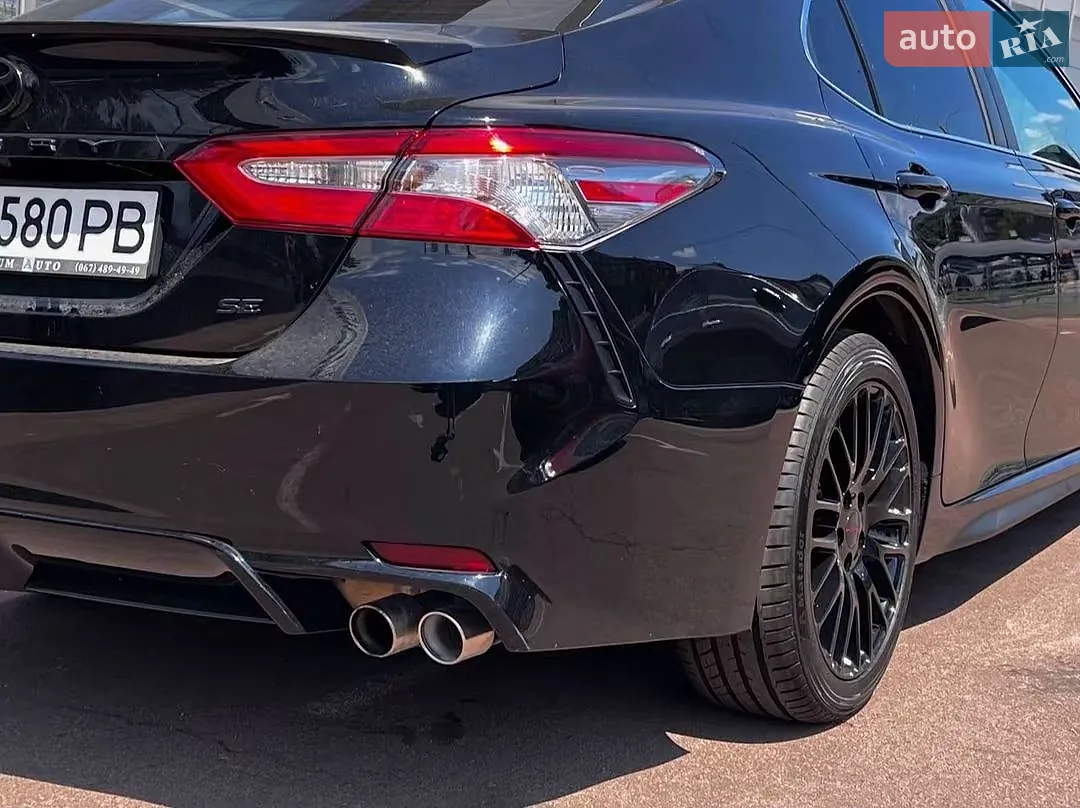 2018 Toyota Camry - мініатюра 12