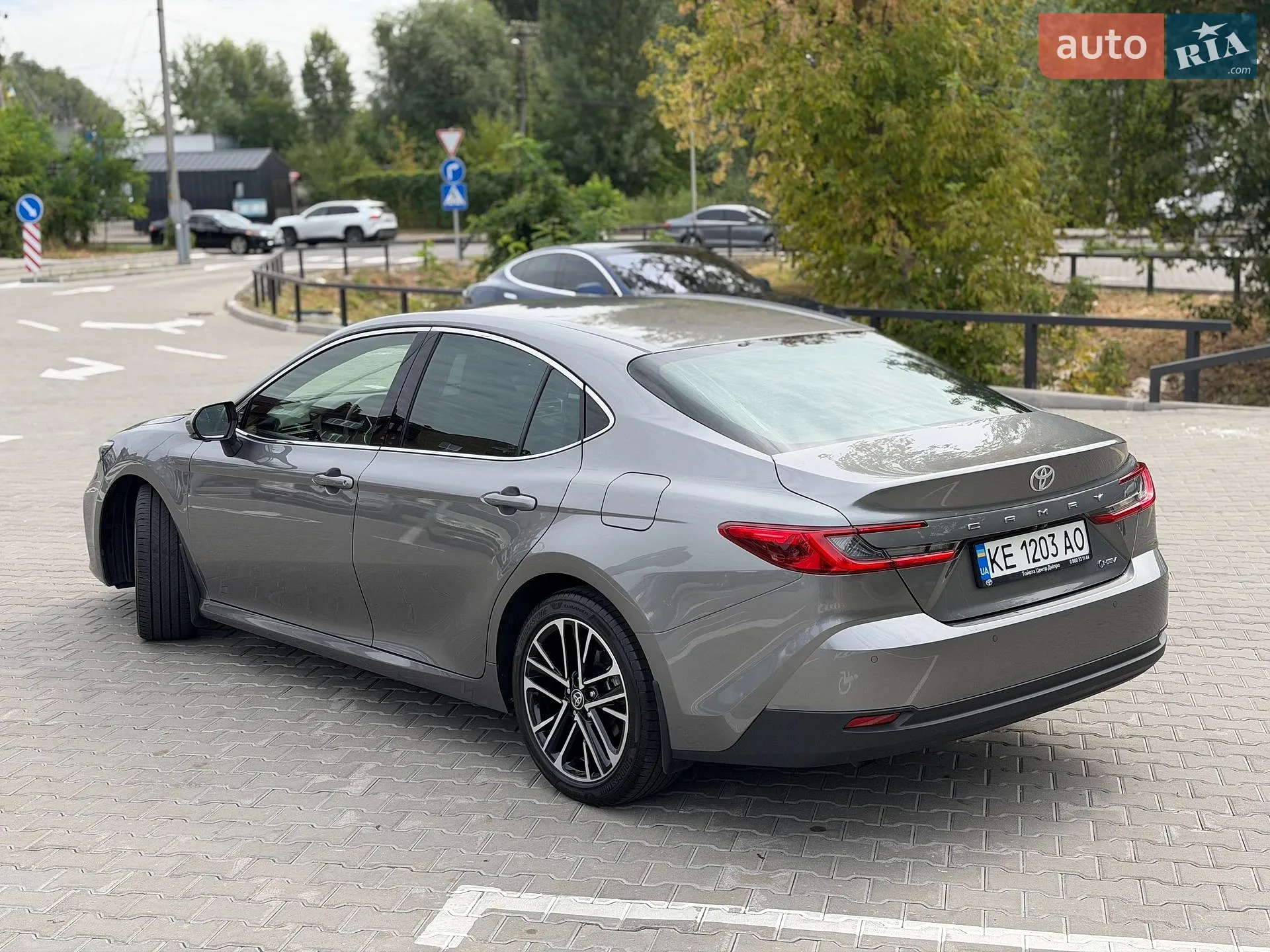 2024 Toyota Camry - мініатюра 8