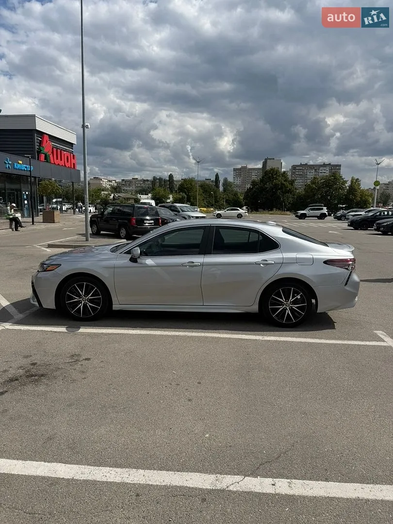 2022 Toyota Camry - мініатюра 5