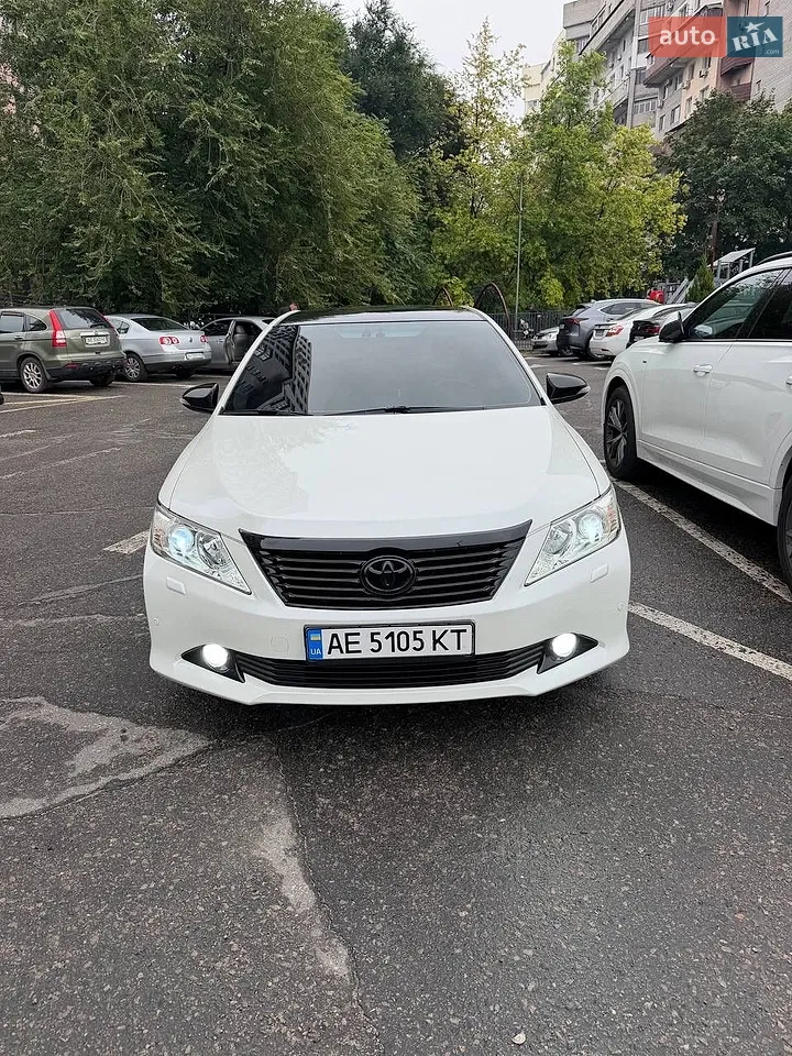2013 Toyota Camry - мініатюра 12