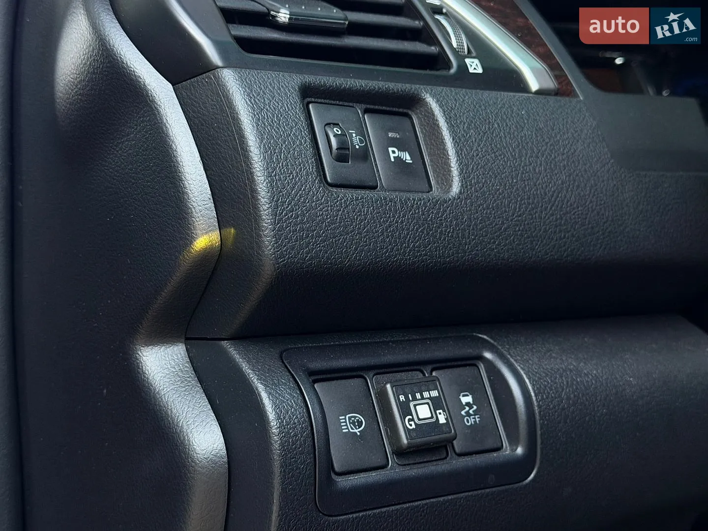 2015 Toyota Camry - мініатюра 28