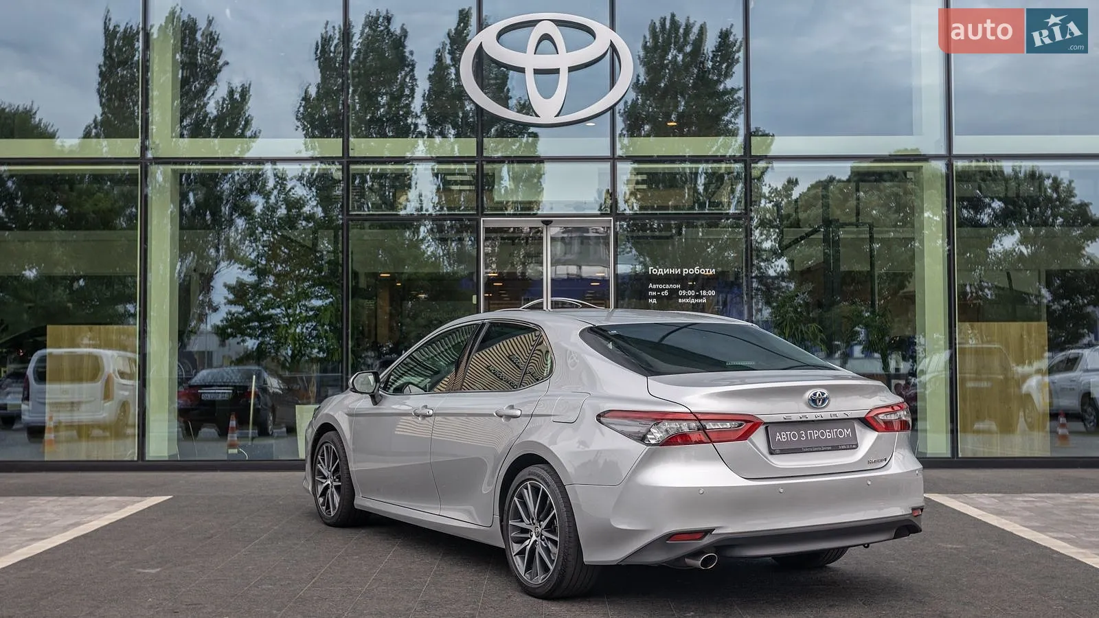 2021 Toyota Camry - мініатюра 2