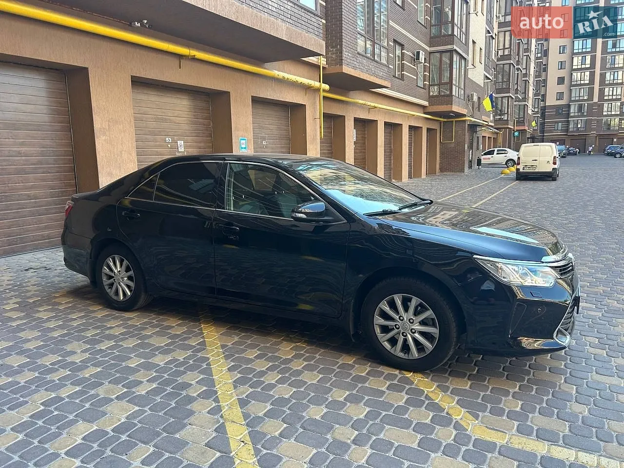 2015 Toyota Camry - мініатюра 2