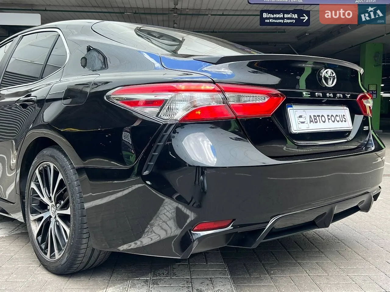 2018 Toyota Camry - мініатюра 8