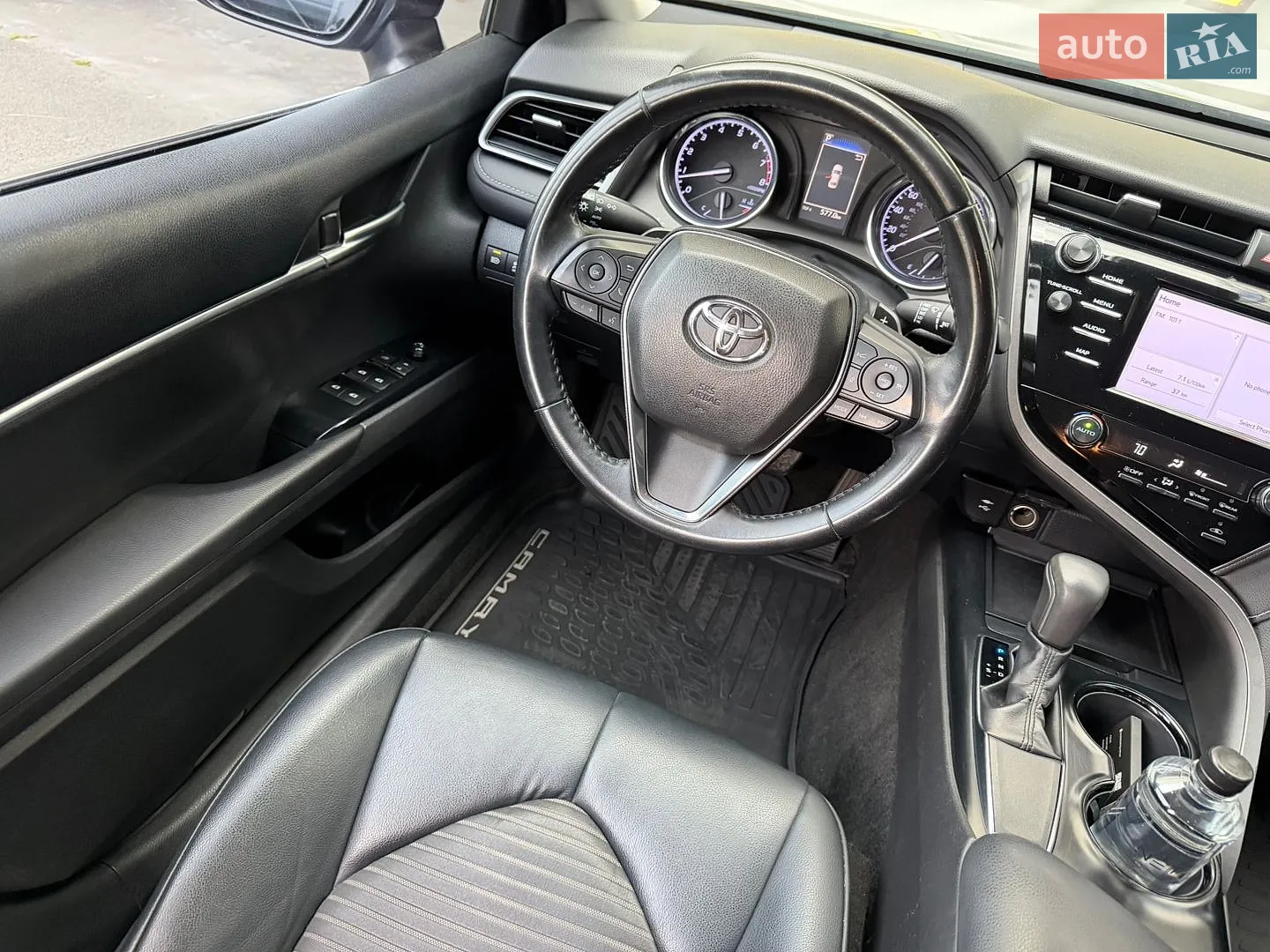 2018 Toyota Camry - мініатюра 11