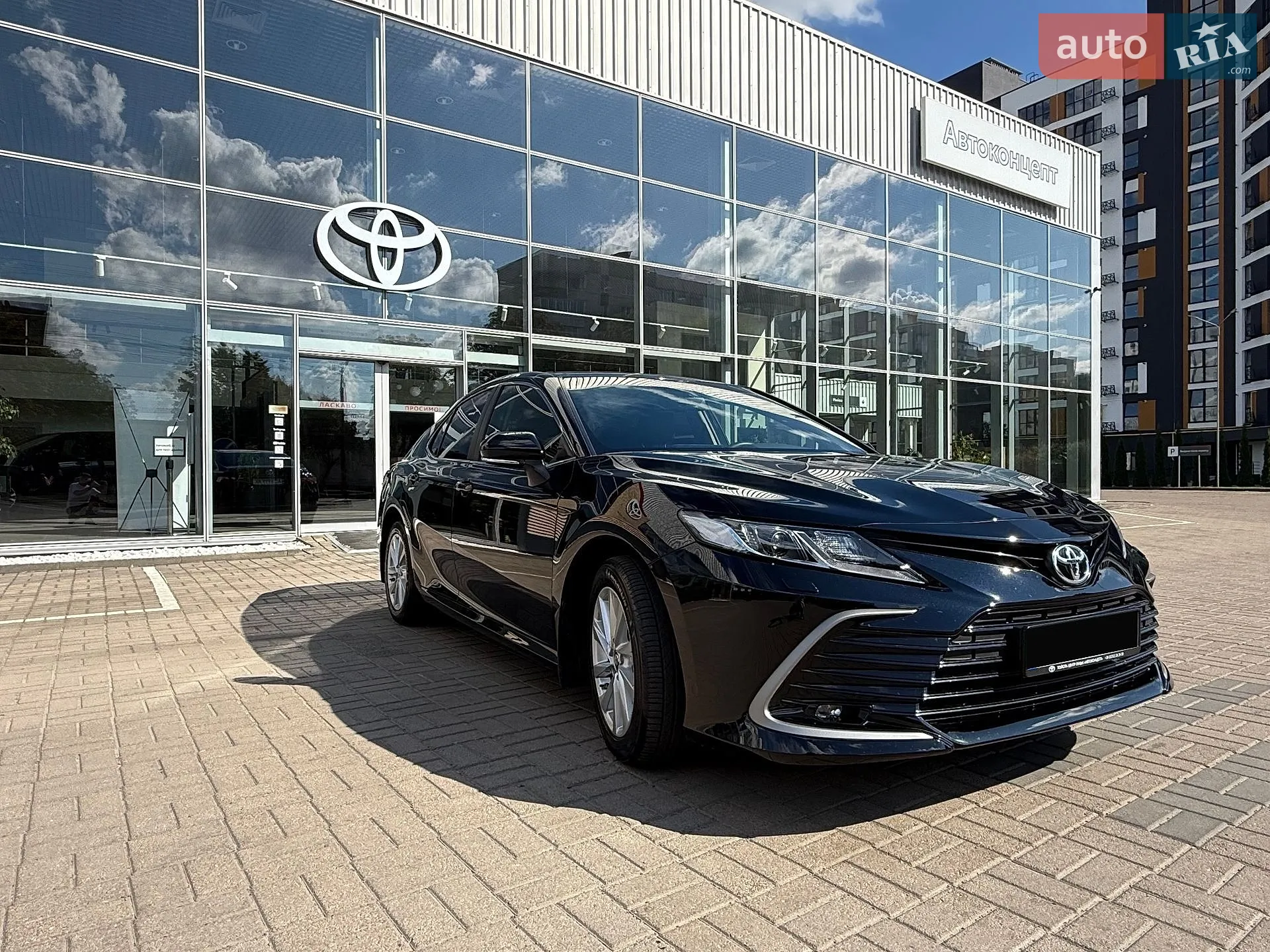 2021 Toyota Camry - мініатюра 2