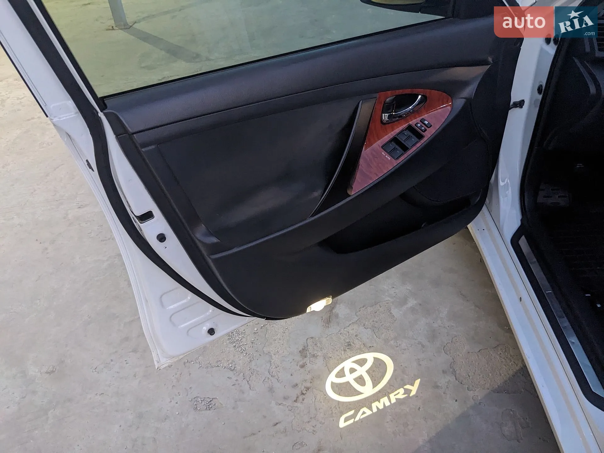 2011 Toyota Camry - мініатюра 9