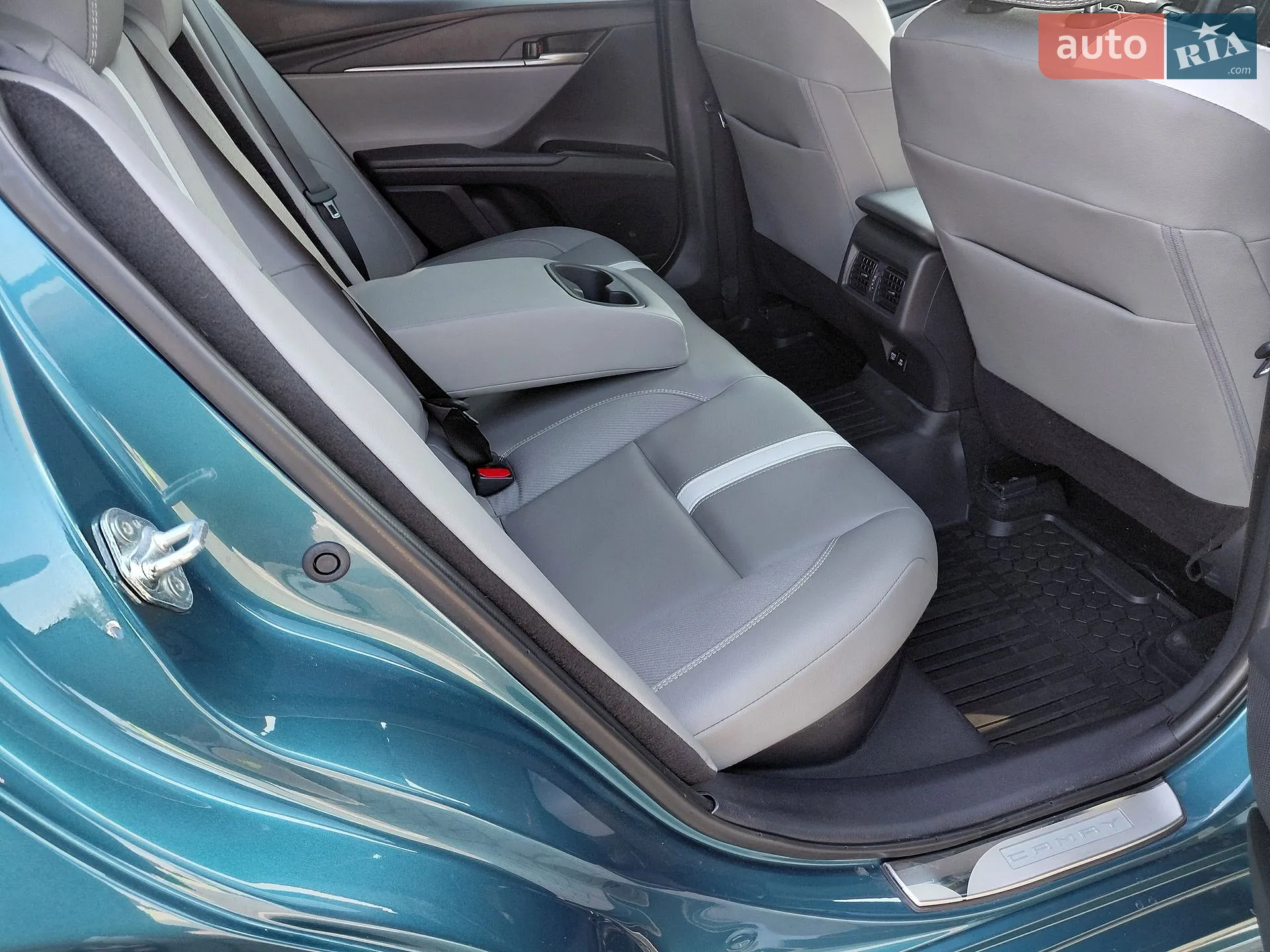 2025 Toyota Camry - мініатюра 48