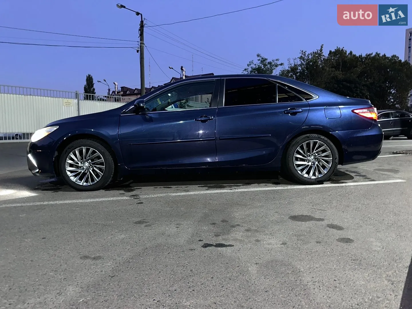 2016 Toyota Camry - мініатюра 4