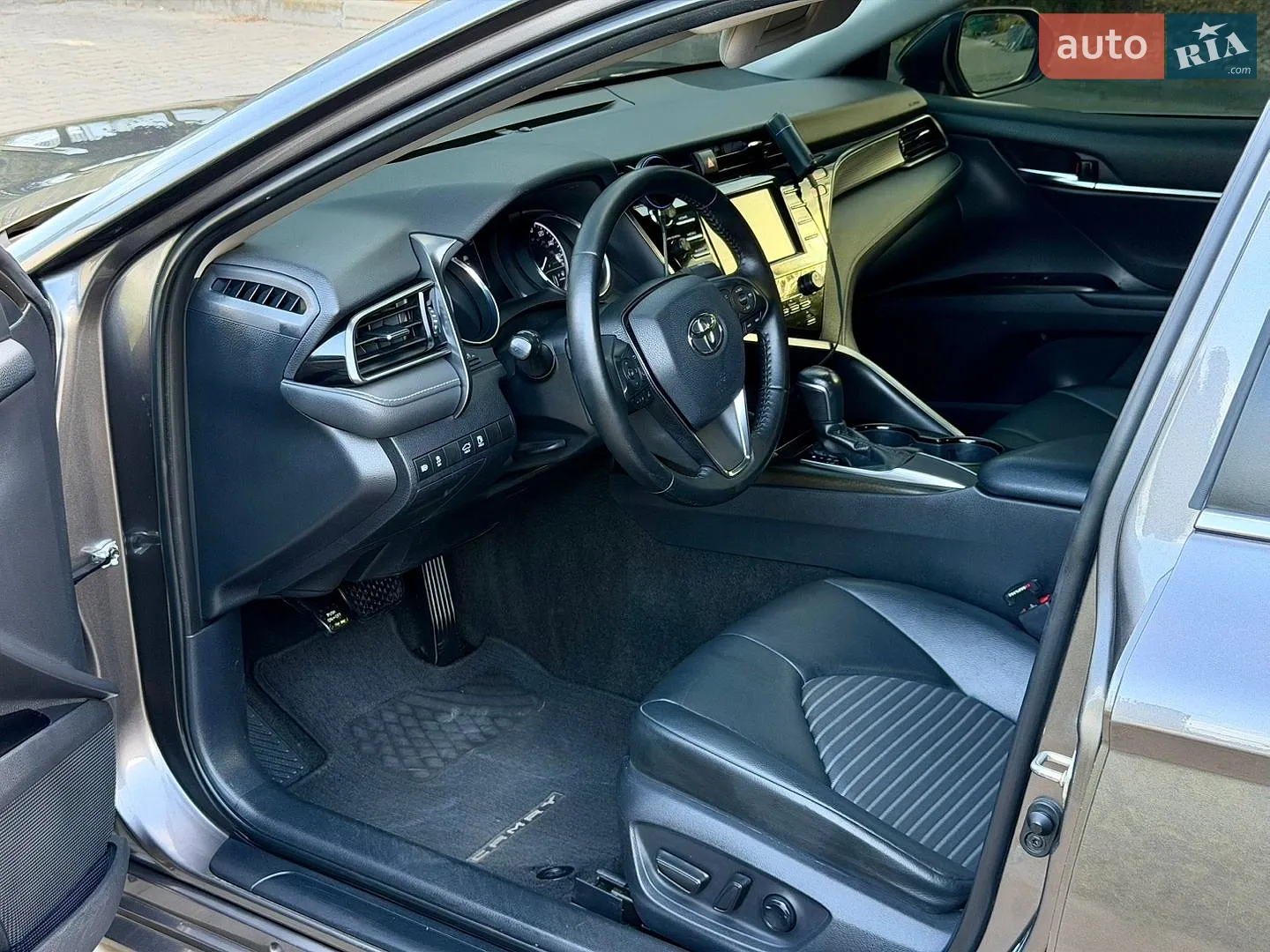 2019 Toyota Camry - мініатюра 38