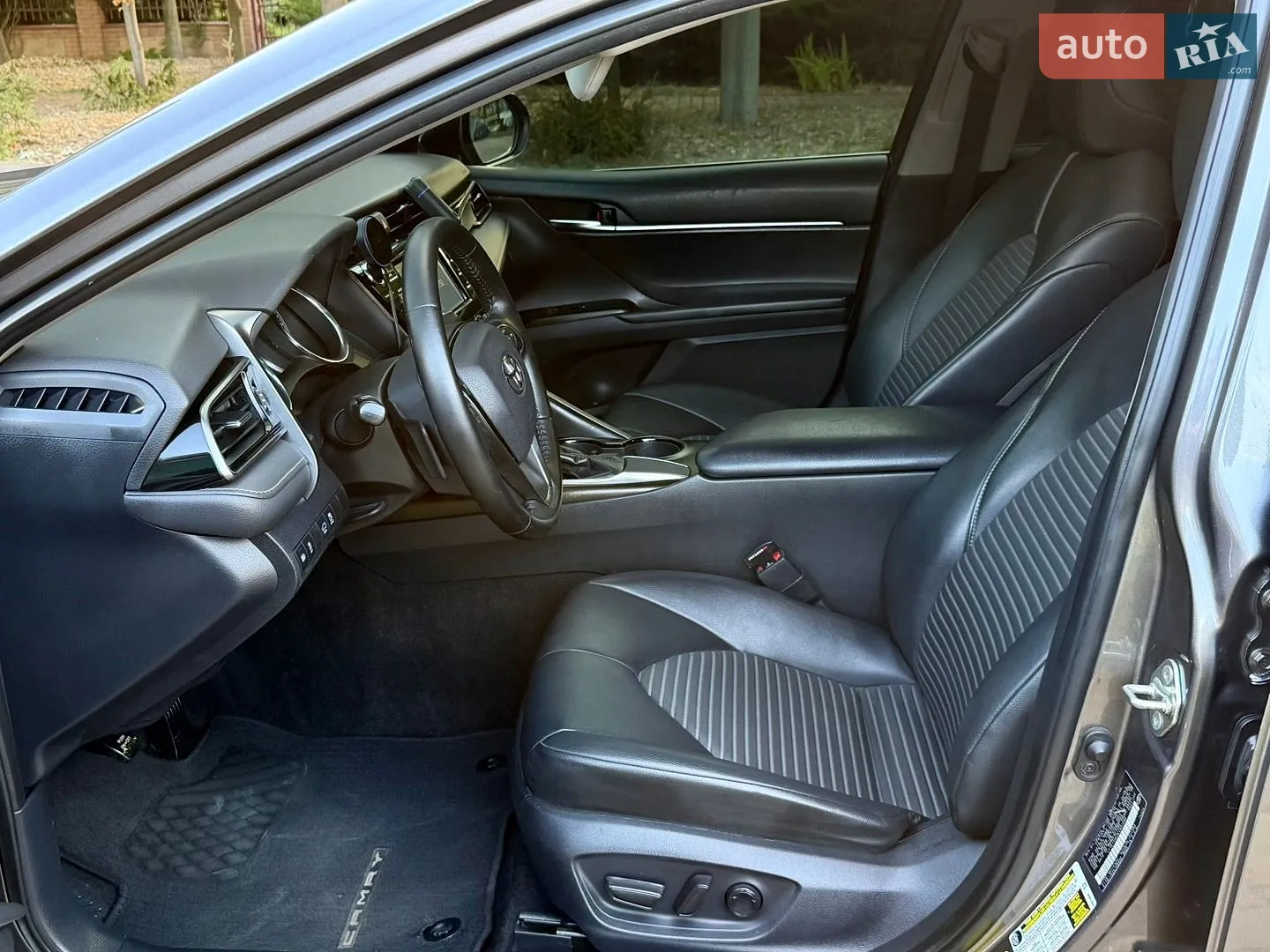 2019 Toyota Camry - мініатюра 42