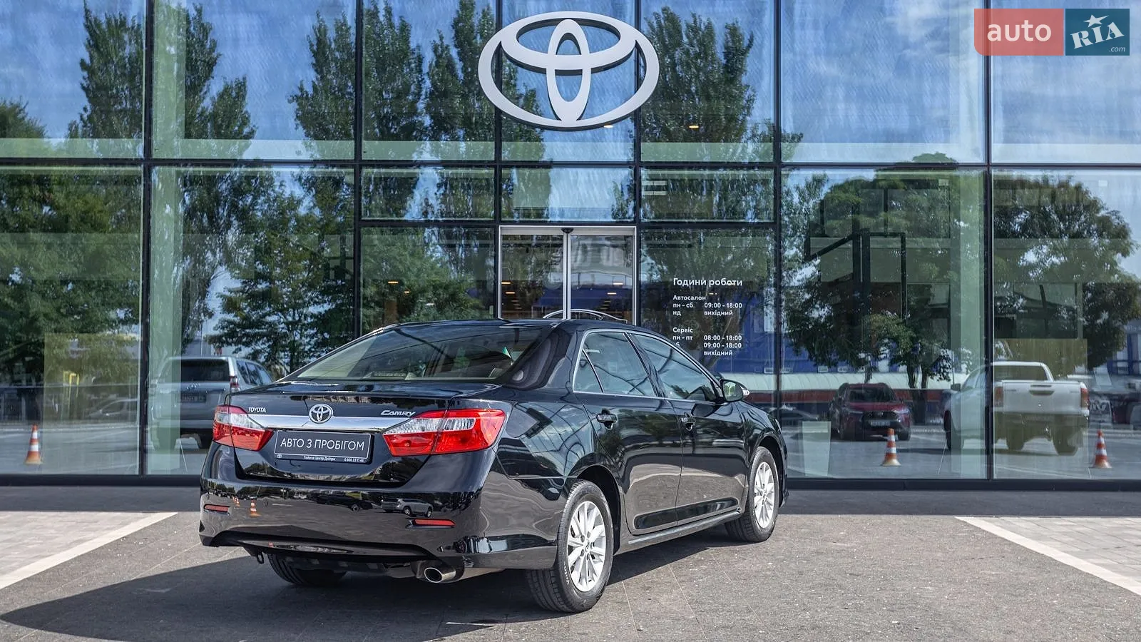 2014 Toyota Camry - мініатюра 19
