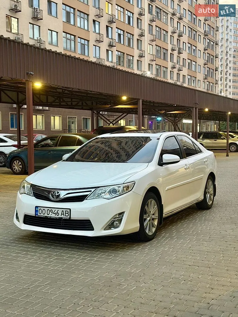 2012 Toyota Camry - мініатюра 3