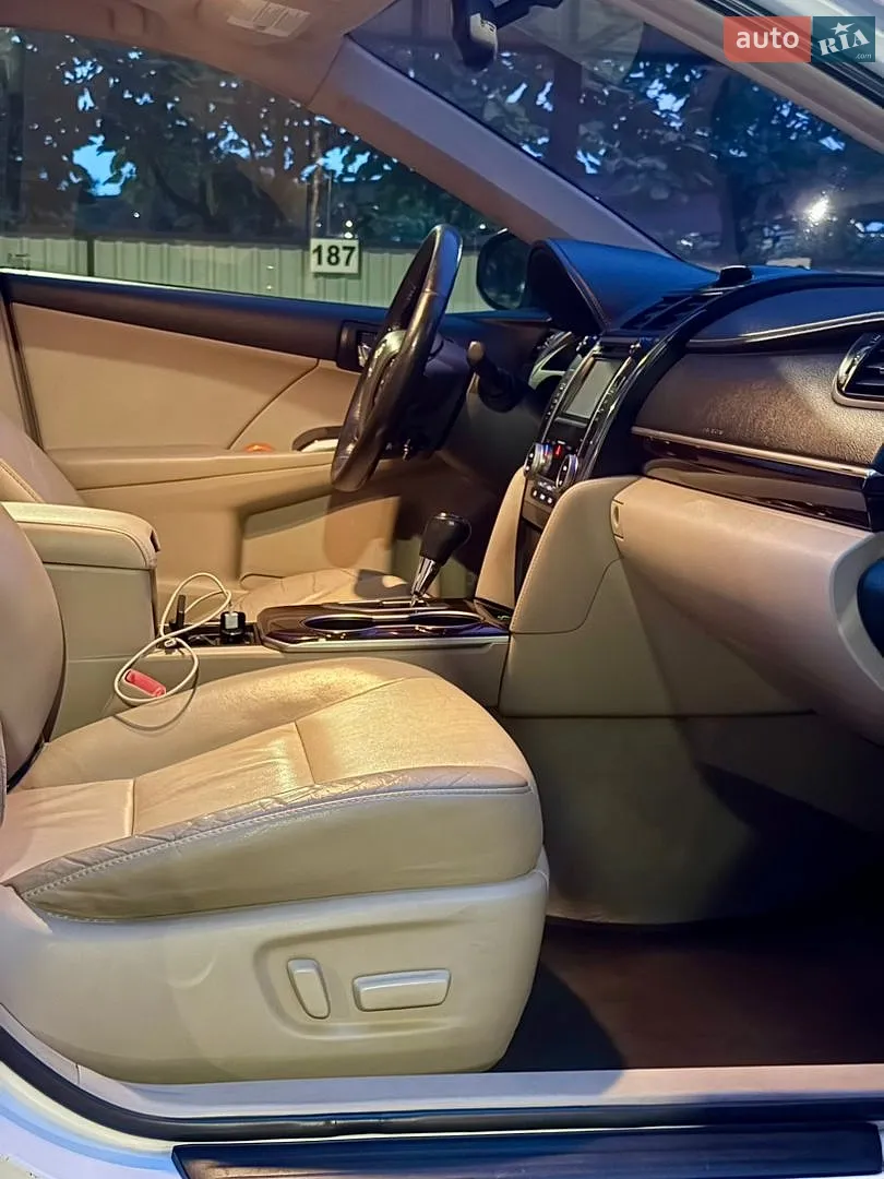 2012 Toyota Camry - мініатюра 13