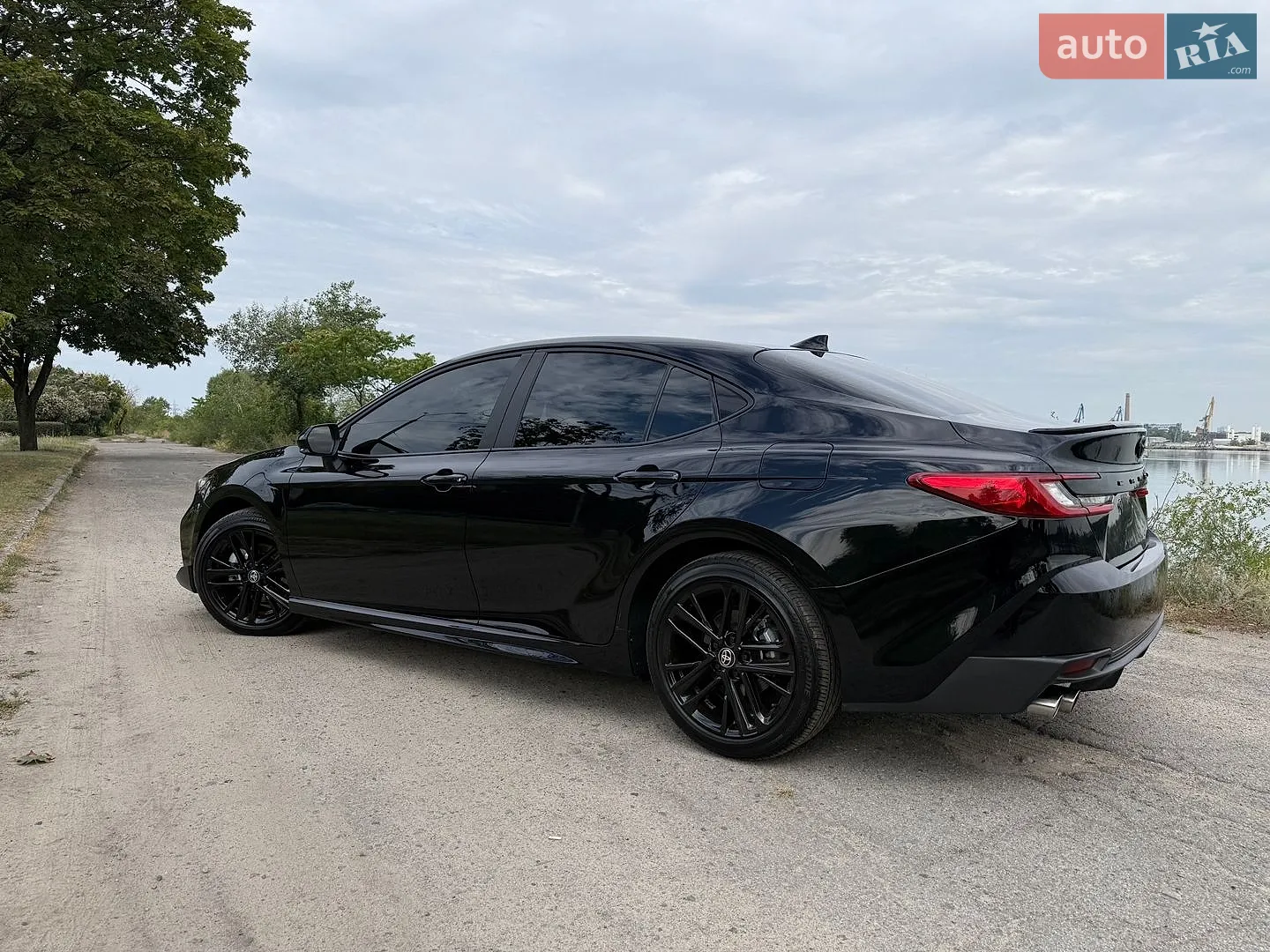 2025 Toyota Camry - мініатюра 10